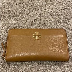 Tory Burch Ivy Zip Continental Wallet